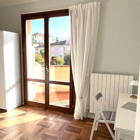 شقة Spacious, Renovated In The Centre *